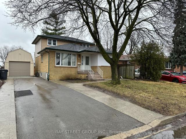 upper - 35 Cumberland Dr. Dr, House detached with 4 bedrooms, 2 bathrooms and 3 parking in Brampton ON | Image 1