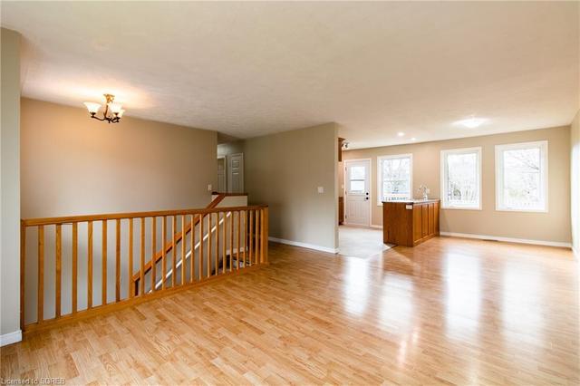 109 Richardson Drive, House detached with 3 bedrooms, 1 bathrooms and 3 parking in Norfolk County ON | Image 4