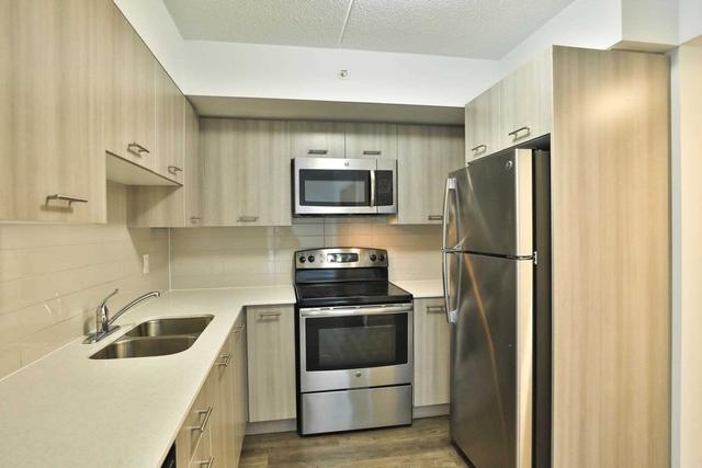 708 - 220 Cannon St E, Condo with 2 bedrooms, 1 bathrooms and 0 parking in Hamilton ON | Image 2