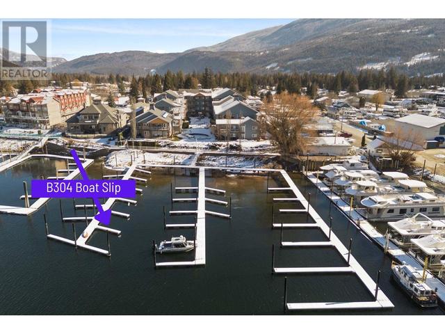 b304 - 1118 Riverside Avenue, Condo with 2 bedrooms, 2 bathrooms and 2 parking in Sicamous BC | Image 2