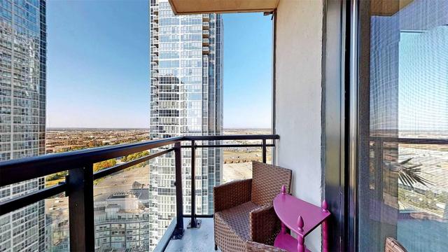2206 - 2900 Highway 7 W, Condo with 2 bedrooms, 2 bathrooms and 1 parking in Vaughan ON | Image 5