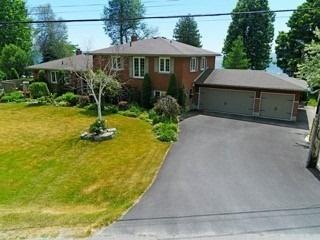 31 Point Cres, House detached with 3 bedrooms, 3 bathrooms and 5 parking in Kingston ON | Image 1