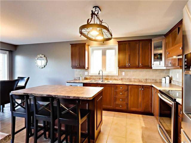 97 Whitefish Cres, House detached with 4 bedrooms, 3 bathrooms and 2 parking in Hamilton ON | Image 11