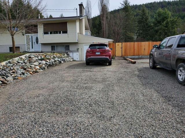 868 Kimberley Avenue N, House detached with 5 bedrooms, 3 bathrooms and 3 parking in Greenwood BC | Image 6