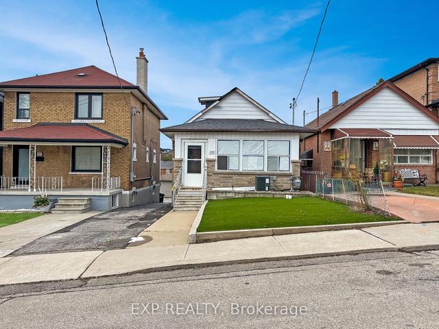 486 Northcliff Blvd W, House detached with 3 bedrooms, 2 bathrooms and 1 parking in Toronto ON | Image 9