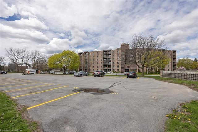 311 - 17 Eldon Hall Place, House attached with 2 bedrooms, 1 bathrooms and null parking in Kingston ON | Image 20