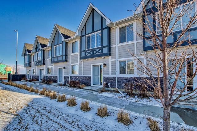 980 Nolan Hill Boulevard Nw, Home with 3 bedrooms, 2 bathrooms and 2 parking in Calgary AB | Image 3
