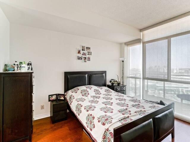 2510 - 220 Burnhamthorpe Rd, Condo with 1 bedrooms, 2 bathrooms and 2 parking in Mississauga ON | Image 14