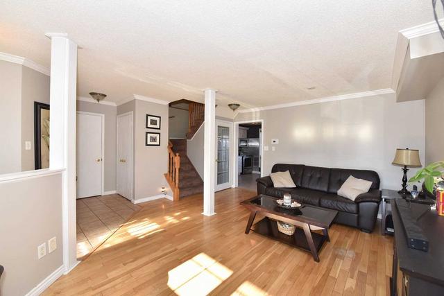 1632 Canadore Cres, House detached with 3 bedrooms, 2 bathrooms and 4 parking in Oshawa ON | Image 3