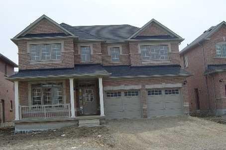 21 Eagle Plains Dr, Home with 2 bedrooms, 1 bathrooms and 2 parking in Brampton ON | Image 1
