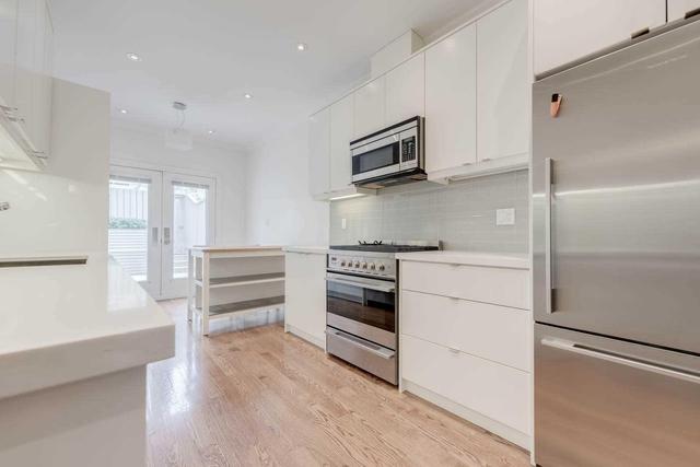 95 Walnut Ave, House semidetached with 2 bedrooms, 2 bathrooms and 1 parking in Toronto ON | Image 2
