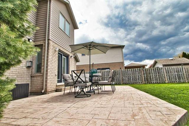35 Agincourt Cres, House detached with 3 bedrooms, 4 bathrooms and 4 parking in St. Catharines ON | Image 23