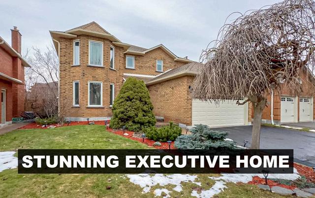 17 Goodwood Dr, House detached with 4 bedrooms, 3 bathrooms and 4 parking in Whitby ON | Image 1