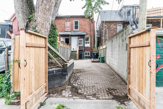 upper - 20 Golden Ave, House semidetached with 3 bedrooms, 1 bathrooms and 2 parking in Toronto ON | Image 18
