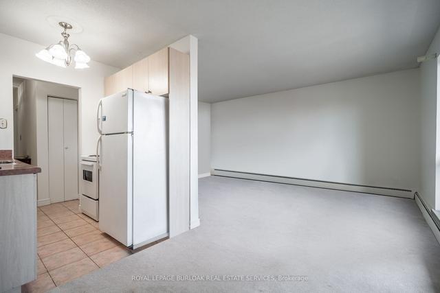 601 - 81 Charlton Ave E, Condo with 2 bedrooms, 1 bathrooms and 1 parking in Hamilton ON | Image 2
