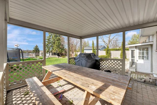 477 Rymal Rd W, House detached with 3 bedrooms, 1 bathrooms and 6 parking in Hamilton ON | Image 26