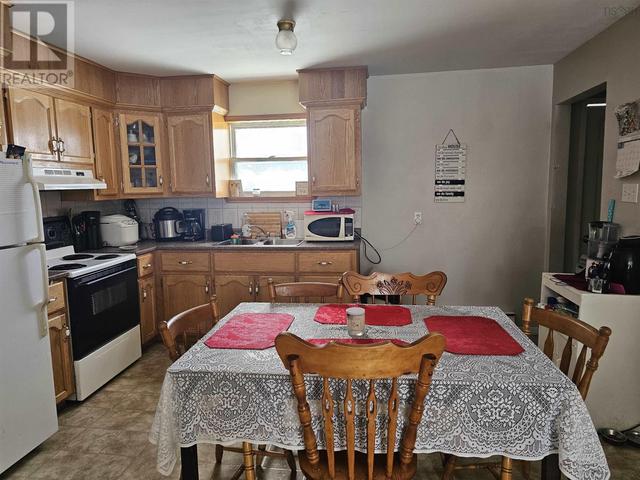 332 Cormier Street, House other with 0 bedrooms, 0 bathrooms and null parking in Cape Breton NS | Image 4