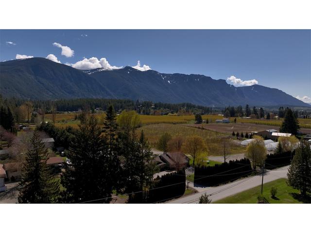 507 33rd Avenue N, House detached with 3 bedrooms, 3 bathrooms and null parking in Central Kootenay B BC | Image 50