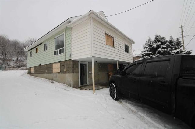 118 Kathleen St, House detached with 3 bedrooms, 1 bathrooms and 2 parking in Greater Sudbury ON | Image 1