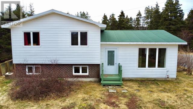 17 Big Pond Road, House detached with 3 bedrooms, 1 bathrooms and null parking in Conception Harbour NL | Image 2