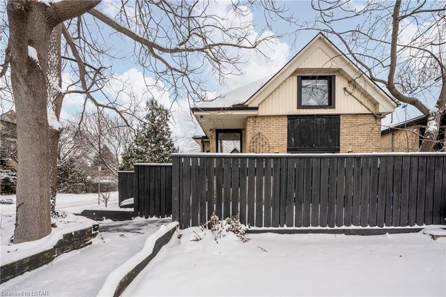 448 Quebec Street, House detached with 2 bedrooms, 2 bathrooms and 4 parking in London ON | Image 32