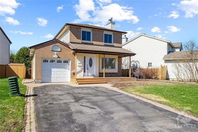 199 Park Grove Drive, House detached with 3 bedrooms, 3 bathrooms and 3 parking in Ottawa ON | Image 2