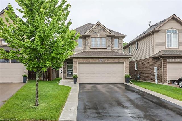6480 Armelina Crescent, House detached with 3 bedrooms, 2 bathrooms and 4 parking in Niagara Falls ON | Image 3