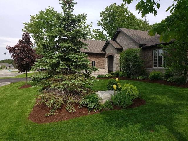 126 Mennill Dr, House detached with 3 bedrooms, 4 bathrooms and 12 parking in Springwater ON | Image 16