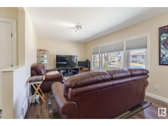 12220 42 St Nw, House detached with 5 bedrooms, 2 bathrooms and 6 parking in Edmonton AB | Image 3