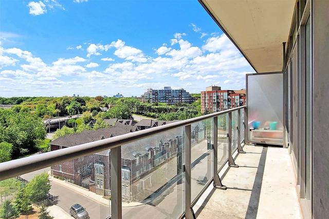 704 - 105 The Queensway Ave, Condo with 1 bedrooms, 1 bathrooms and 0 parking in Toronto ON | Image 10
