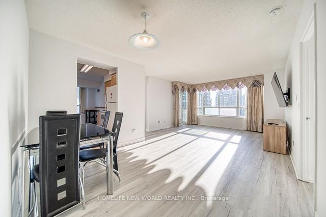 1606 - 18 Parkview Ave, Condo with 3 bedrooms, 2 bathrooms and 1 parking in Toronto ON | Image 25