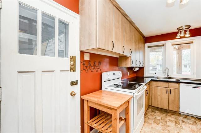 214 Northwestern Avenue, House detached with 3 bedrooms, 2 bathrooms and 3 parking in Ottawa ON | Image 16