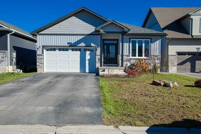 207 Dowsley Crescent, House detached with 2 bedrooms, 2 bathrooms and 4 parking in Brockville ON | Image 3
