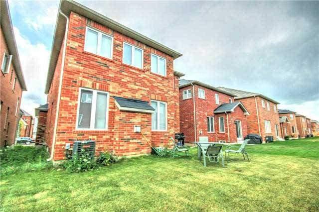 365 Michener Pl, House detached with 4 bedrooms, 3 bathrooms and 4 parking in Milton ON | Image 20