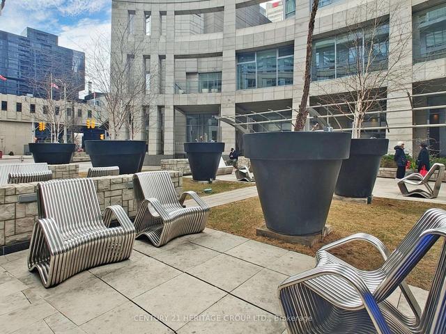 806 - 30 Holly St, Condo with 2 bedrooms, 2 bathrooms and 1 parking in Toronto ON | Image 29