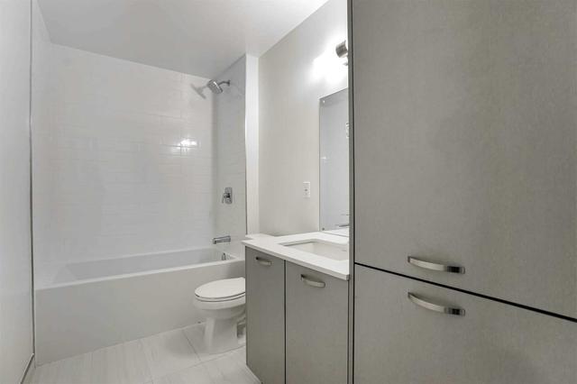 504 - 1630 Queen St E, Condo with 2 bedrooms, 2 bathrooms and 1 parking in Toronto ON | Image 17
