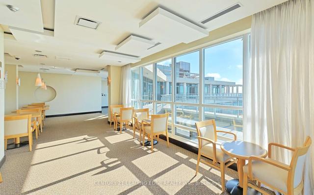 1202 - 410 Queens Quay W, Condo with 1 bedrooms, 1 bathrooms and 1 parking in Toronto ON | Image 5