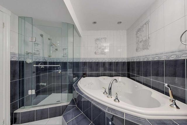 7327 Glamorgan Way, House detached with 4 bedrooms, 5 bathrooms and 5 parking in Mississauga ON | Image 32