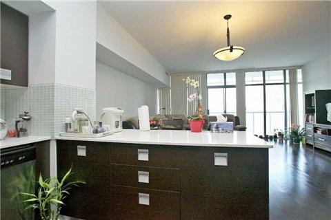 3006 - 33 Charles St E, Condo with 2 bedrooms, 2 bathrooms and 1 parking in Toronto ON | Image 6