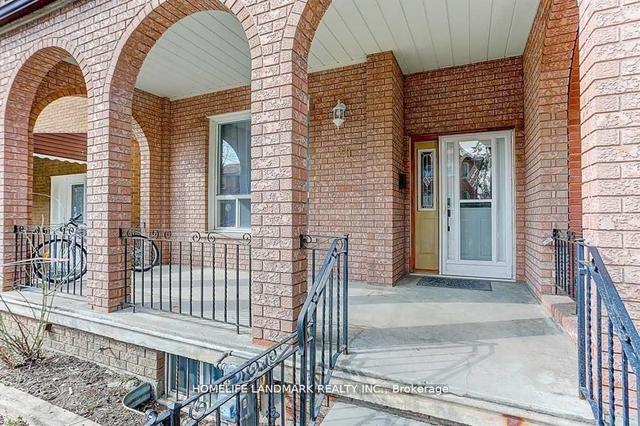 20 Grove Ave, House semidetached with 7 bedrooms, 2 bathrooms and 2 parking in Toronto ON | Image 23