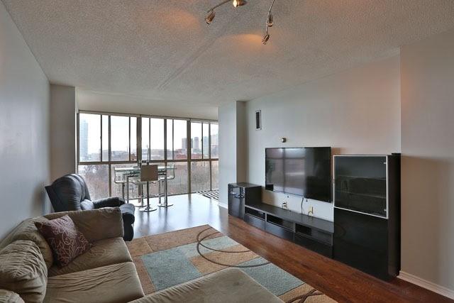 1003 - 95 Lombard St, Condo with 1 bedrooms, 1 bathrooms and 1 parking in Toronto ON | Image 1