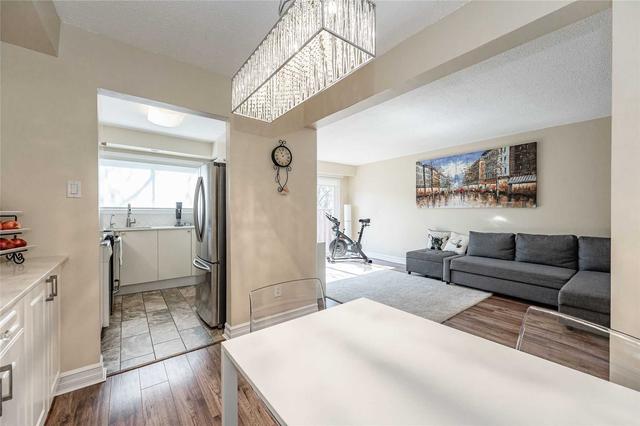 54 - 46 Cedarwoods Cres, Townhouse with 3 bedrooms, 2 bathrooms and 2 parking in Kitchener ON | Image 5