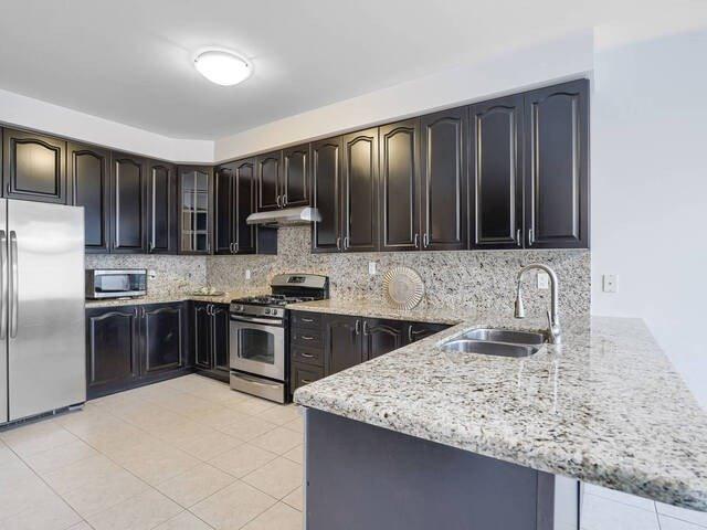 3126 Tacc Dr, House detached with 5 bedrooms, 4 bathrooms and 4 parking in Mississauga ON | Image 8