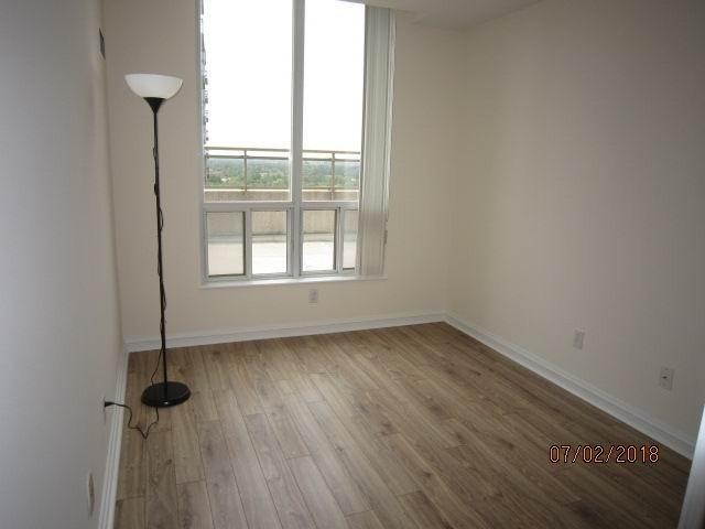 uph08 - 256 Doris Ave, Condo with 2 bedrooms, 1 bathrooms and 1 parking in Toronto ON | Image 13