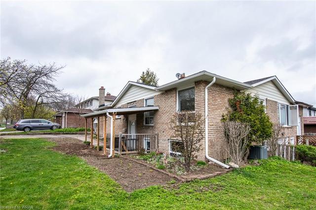 366 Westwood Drive, House semidetached with 3 bedrooms, 3 bathrooms and 3 parking in Kitchener ON | Image 45