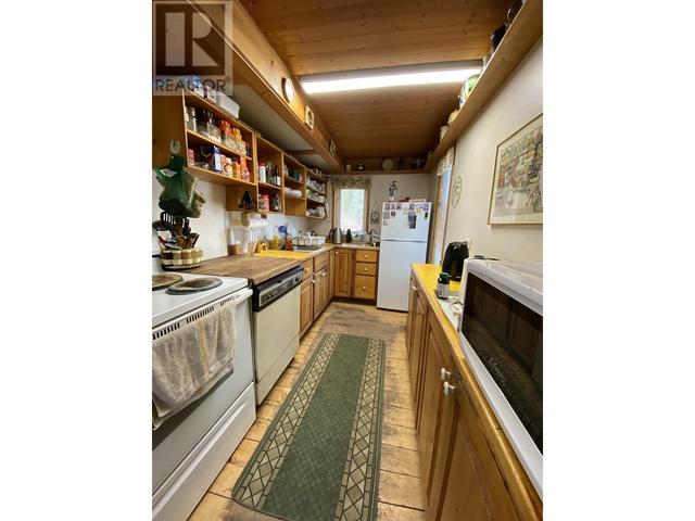 6499 Mahood Lake Road, House detached with 2 bedrooms, 2 bathrooms and null parking in Cariboo L BC | Image 14