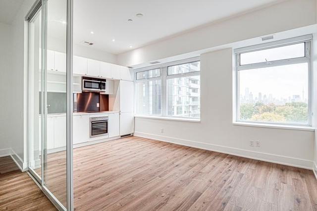 612 - 111 St Clair Ave W, Condo with 1 bedrooms, 1 bathrooms and 1 parking in Toronto ON | Image 8