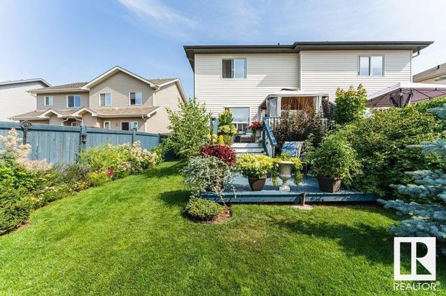 17325 6a Av Sw, House semidetached with 3 bedrooms, 2 bathrooms and null parking in Edmonton AB | Image 2