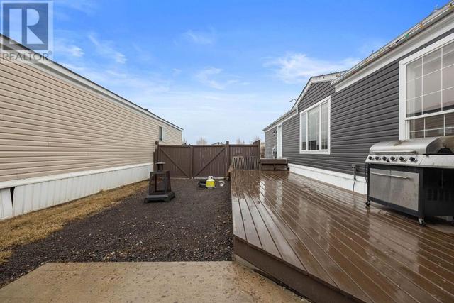 205 Cree Road, House other with 3 bedrooms, 2 bathrooms and 4 parking in Wood Buffalo AB | Image 4