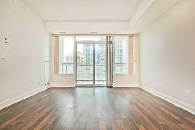 1002 - 68 Canterbury Pl, Condo with 2 bedrooms, 2 bathrooms and 1 parking in Toronto ON | Image 7